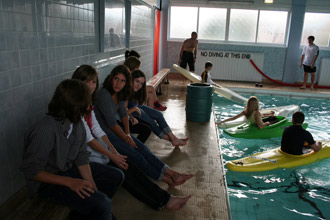 Schuleigenes Schwimmbad
